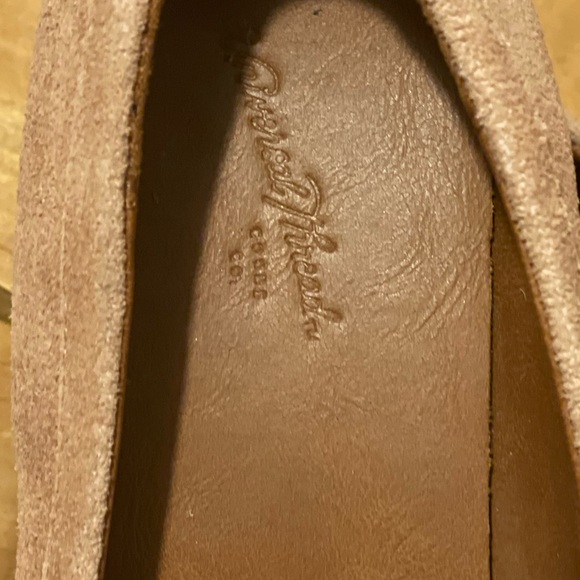 Light pink shoes. NWOT - Picture 3 of 5